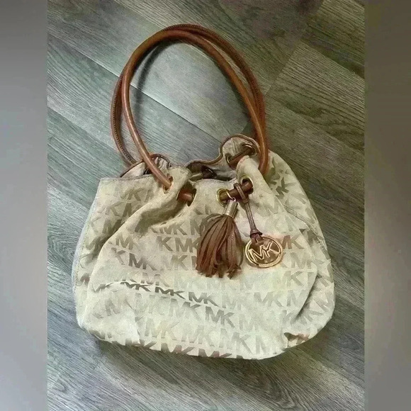Michael Kors Purse - Picture 1 of 4